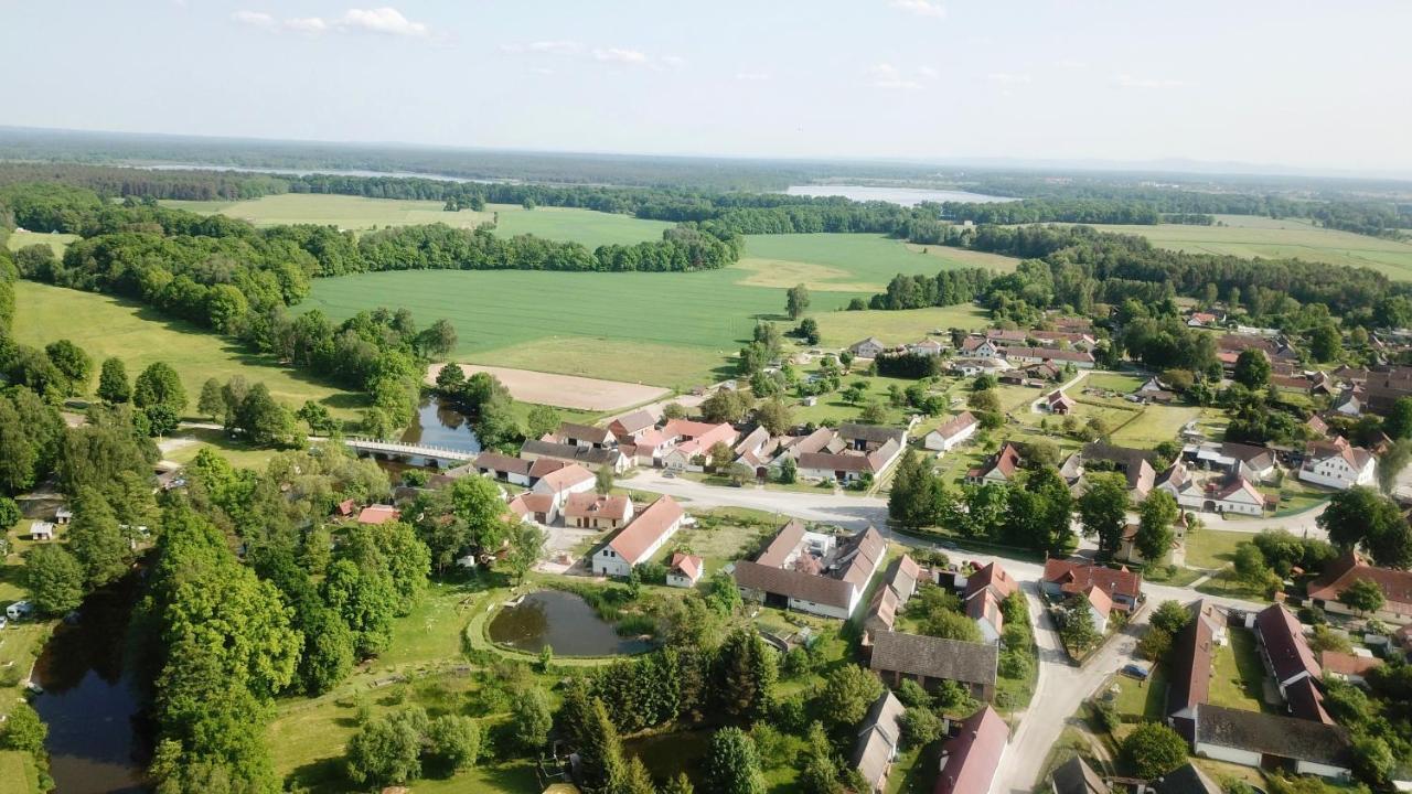 Chalupa Luznice Třeboň Extérieur photo